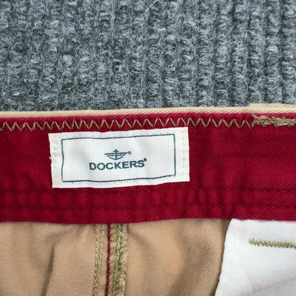 Dockers Cargo Pants Mens 34x34 Tan Cotton Flat Front Relaxed Fit Utility Style - Picture 5 of 11